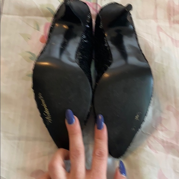 ๐ฅ Black Sequin Heels plz read description - Picture 3 of 4
